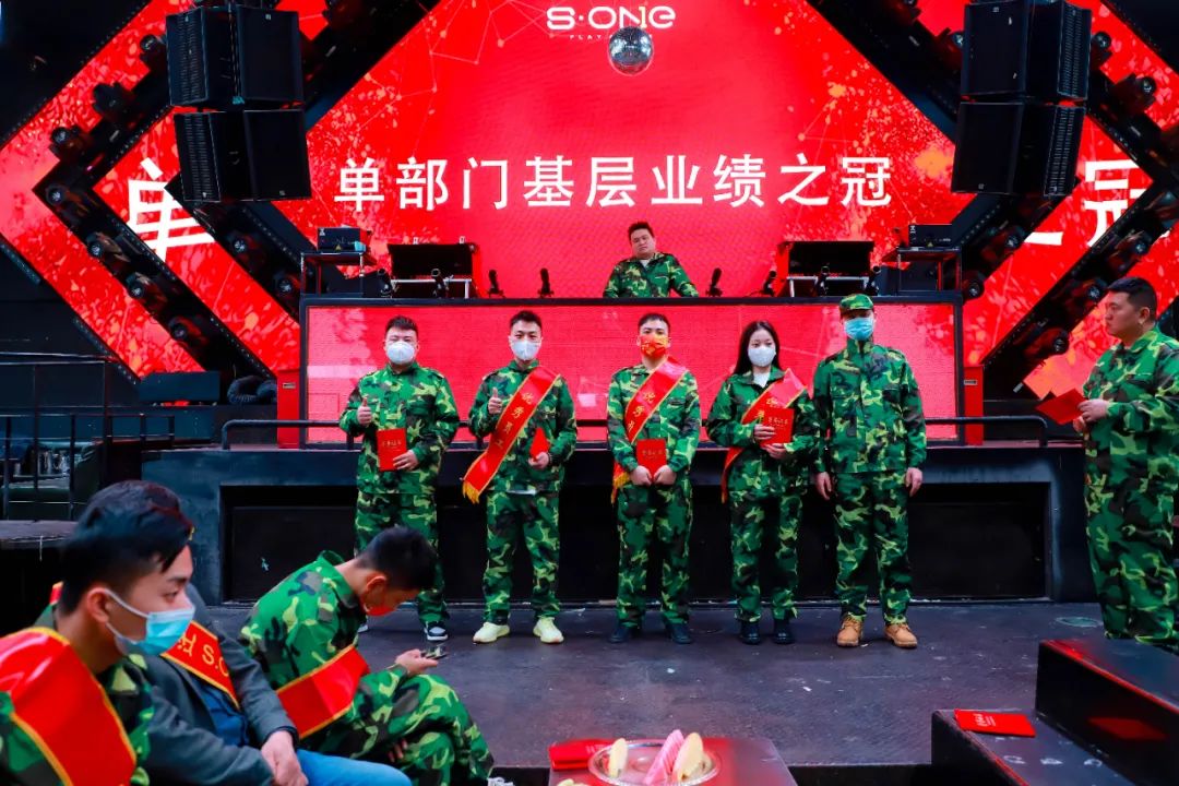 广州海珠球队全员出击，喜迎成功！(小学生五人制足球锦标赛发布会暨抽签仪式)