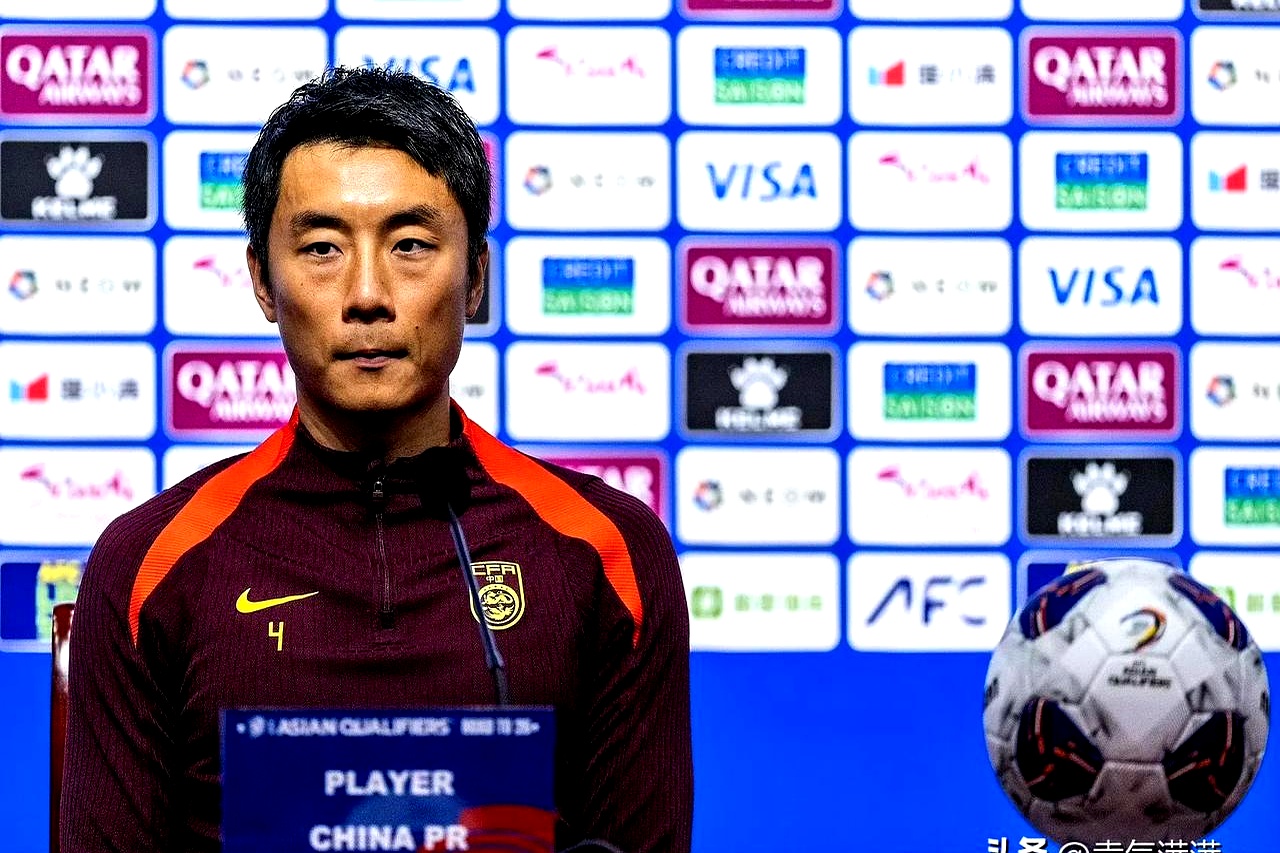 东亚杯-黄政宇首球国足两中框1-0中国香港